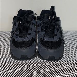 Toddler Nike AirMax Sneakers